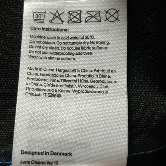 NWT Rains Longer Jacket in Waves Size Medium - Picture 14 of 15